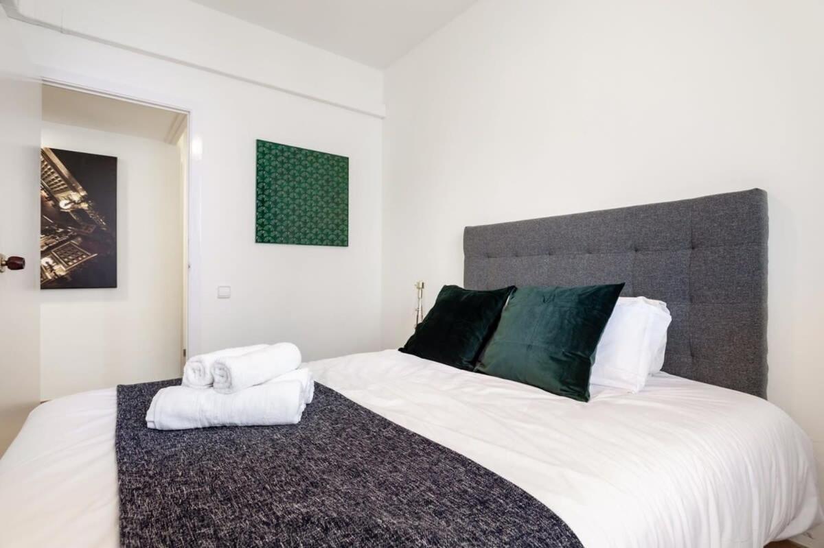 Exclusive Huge 4 Double Bedroom City Center Barcelona Exterior foto